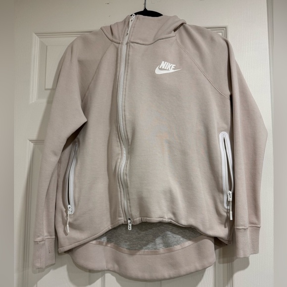 Women’s size Small Nike Tech Hoodie - Picture 1 of 7
